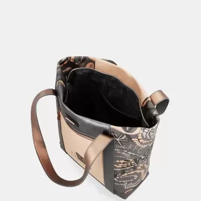 Mala de ombro bege e preto com padrão floral e alças castanho-escuro