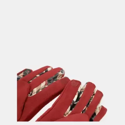 Luvas vermelhas com padrão camuflado no interior