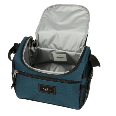 Mala térmica azul com interior cinzento aberta com etiquetas Pepe Jeans