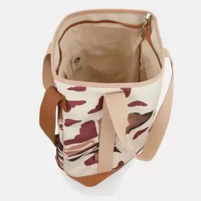 Saco de lona com padrão camuflado em tons de castanho e bege aberto com interior forrado