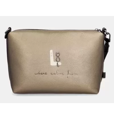 Bolsa bege com logótipo L branco e frase where calm flies