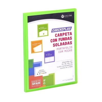 Pasta de plástico verde translúcida com etiqueta na frente