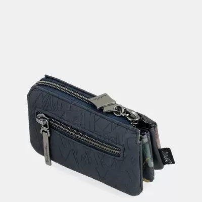 Carteira pequena azul escura com zíper prateado e padrão texturizado