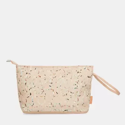 Necessaire bege com padrão abstrato e pega lateral