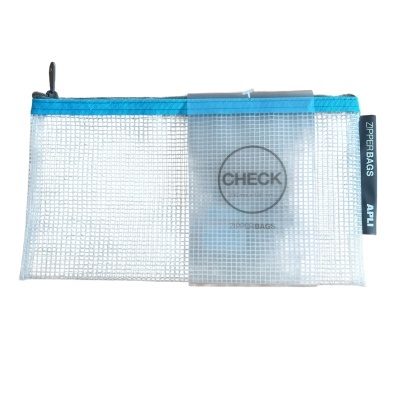 Estojo transparente com zipper azul e etiqueta APLI