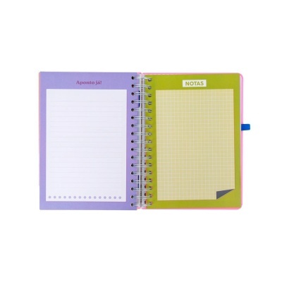 Caderno espiral aberto com páginas coloridas e textos Aponto já! e NOTAS
