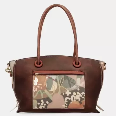 Mala castanha com bolso frontal estampado e alças alongadas