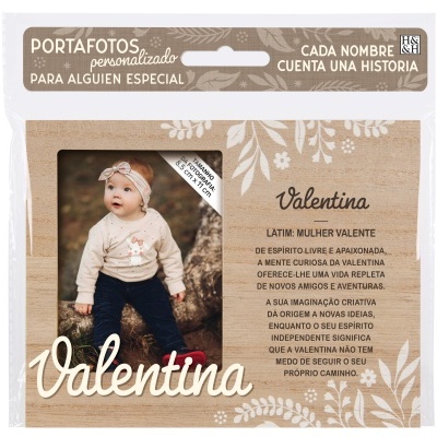 Porta-fotos personalizado em madeira clara com nome Valentina e foto de bebé.
