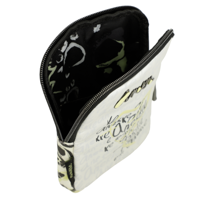 Estojo branco com padrão de texto e interior preto com padrão floral