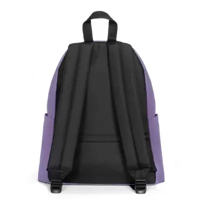Mochila com costas pretas e laterais lilás
