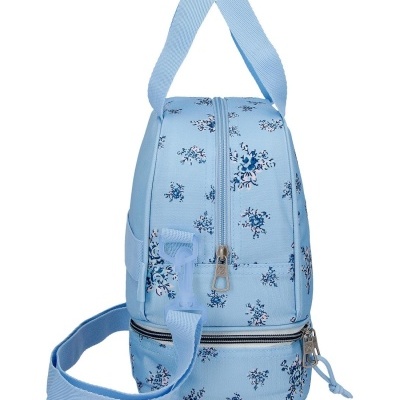 Bolsa térmica azul claro com padrão floral e alça ajustável
