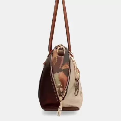 Mala de mão castanha com padrão camuflado e fecho de correr dourado