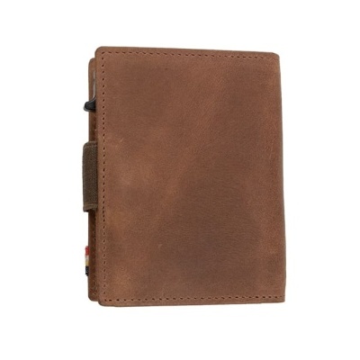 Carteira castanha em pele com acabamento liso