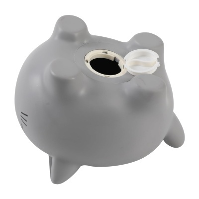 Recipiente cinzento em forma de gato com tampa branca aberta