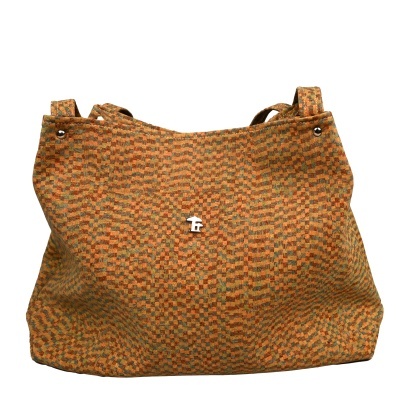 Mala de mão de tecido com padrão xadrez multicolorido e fecho metálico