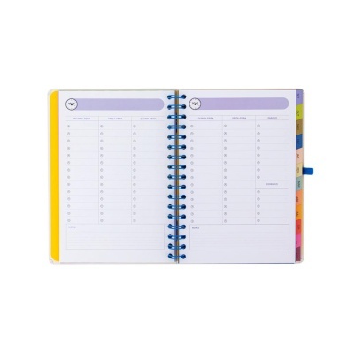 Agenda semanal com capa amarela, folhas brancas e espiral azul