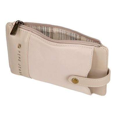 Carteira pequena creme em pele com fecho de correr e pala com botão