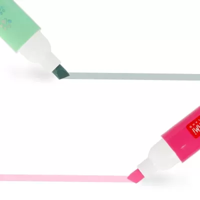 Dois marcadores de texto com traços cinzento e rosa