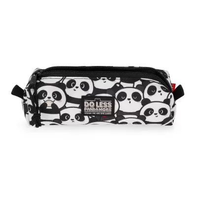 Estojo escolar com padrão de pandas preto e branco e etiqueta frontal