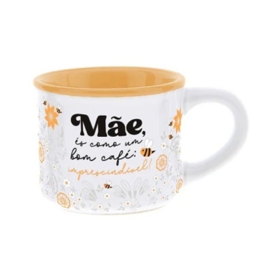 Caneca branca e laranja com flores e texto para mãe.
