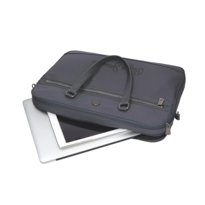 Mala preta para portátil com tablet e portátil dentro