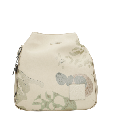 Bolsa bege clara com padrão abstrato verde e cinza