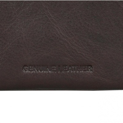 Pele castanha com texto em relevo GENUINE LEATHER