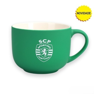 Caneca verde com logo SCP e selo amarela escrito NOVIDADE