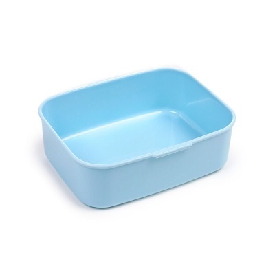 Caixa de armazenamento azul clara de plástico com cantos arredondados