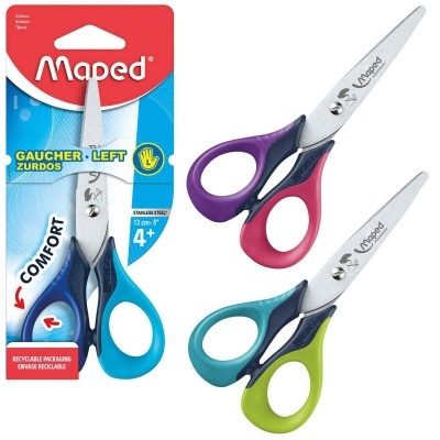 Três pares de tesouras Maped para canhotos com lâminas de aço inoxidável e punhos coloridos.