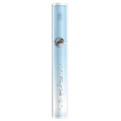 Dispositivo vaporizador fino azul claro e branco com botão prateado e texto Fruit Salt.