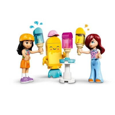 Conjunto figuras brinquedo estilo LEGO com personagens e objetos coloridos