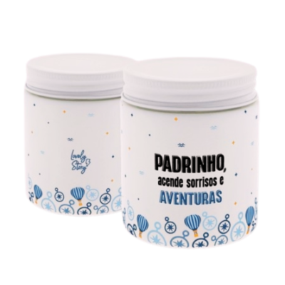 Frascos brancos com tampa, decoração azul e texto a preto e azul.