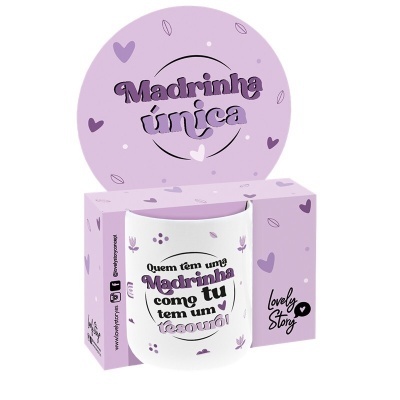 Caneca branca com texto e caixa lilás decorada com corações e texto Madrinha única