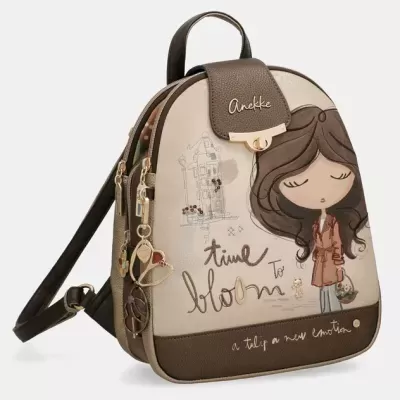 Mochila pequena bege e castanha com ilustração de rapariga e texto decorativo