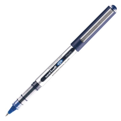 Caneta gel Uni-ball Eye Micro com tampa azul e corpo transparente