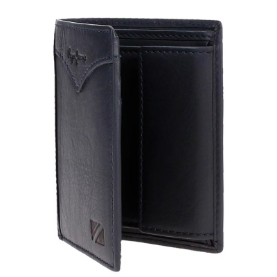 Carteira preta em pele com logo Pepe Jeans em relevo e símbolo metálico