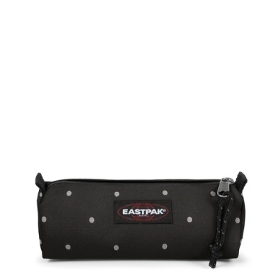 Estojo escolar preto com pontos brancos e etiqueta EASTPAK