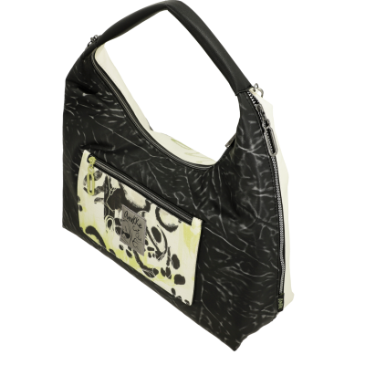 Mala de mão preta com bolso frontal estampado e alça