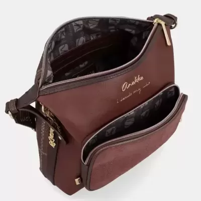 Mala de ombro castanha com bolso frontal e texto dourado