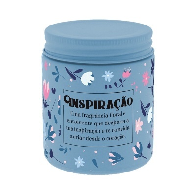 Frasco azul com padrão floral e texto inspiracional