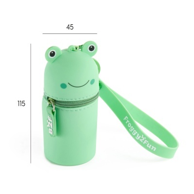 Estojo verde formato sapo em silicone com fecho e alça