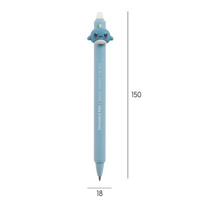 Caneta azul claro com personagem marinho azul e texto na lateral em fundo branco