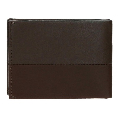 Carteira masculina castanha de pele em fundo branco