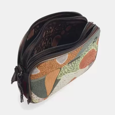 Bolsa feminina com padrão abstrato multicolorido e três compartimentos