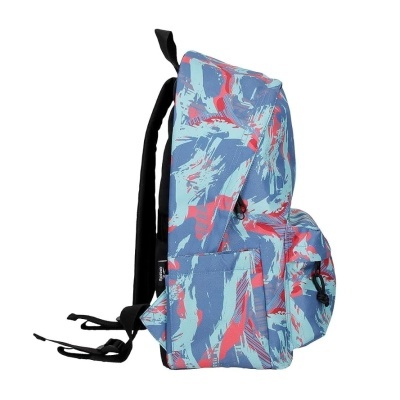 Mochila azul com padrão abstrato vermelho e branco e alças pretas