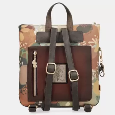 Mochila floral com detalhes em pele castanha escura e bolso frontal com fecho