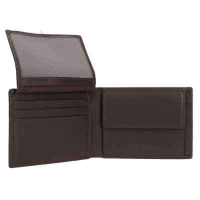 Carteira masculina em pele castanha com vários compartimentos aberta