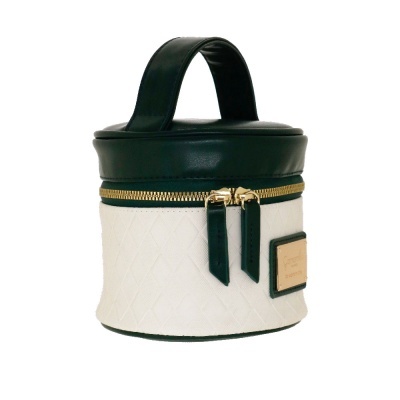 Mala de mão redonda branca com acabamento preto e fecho dourado