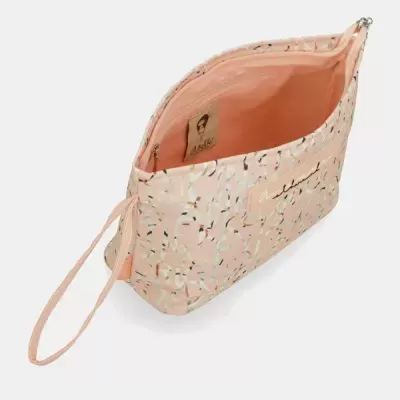 Bolsa de mão rosa com padrão abstrato e interior rosa claro, vista superior